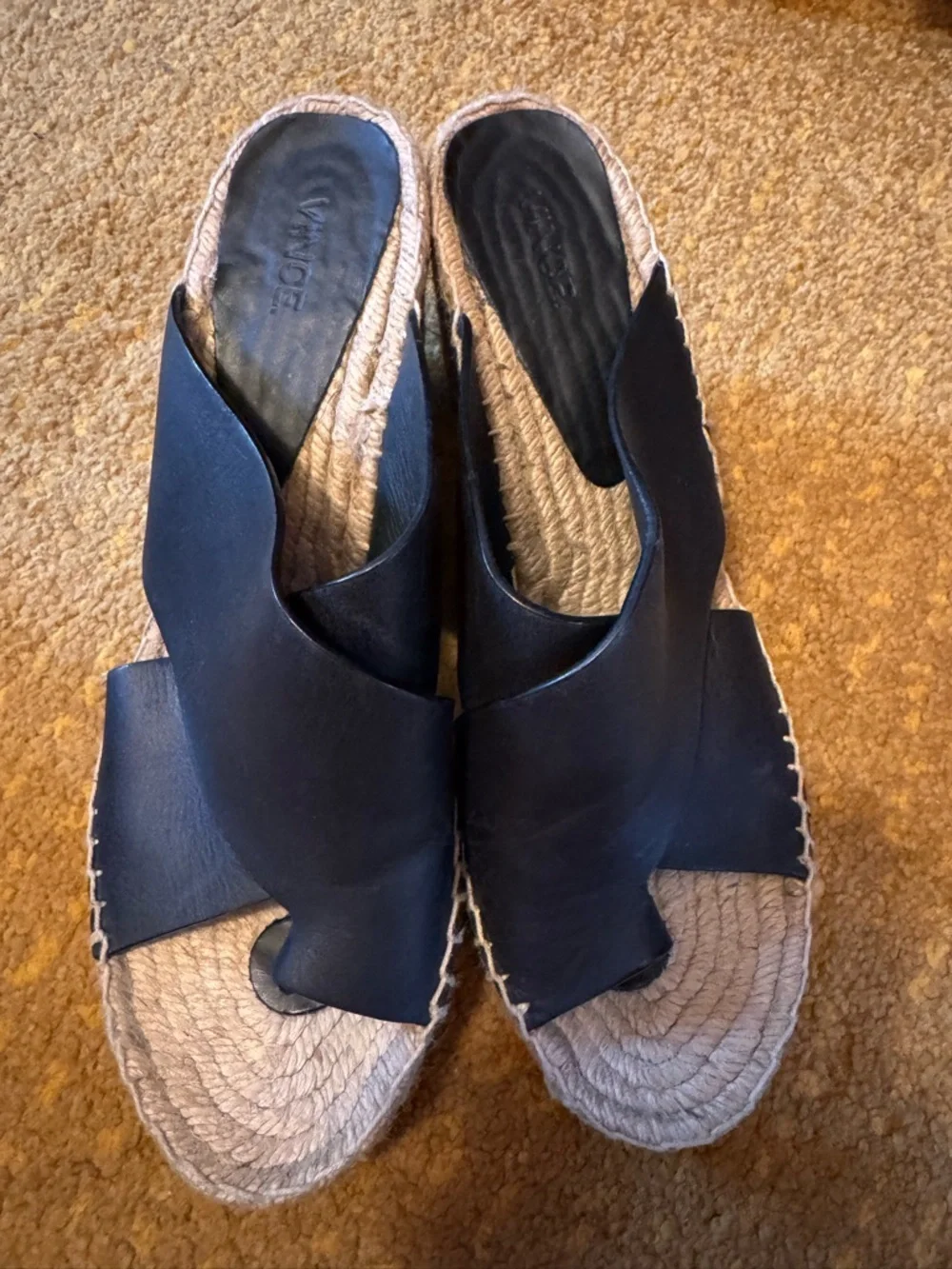 Vince wedge Blackeather Slip-On Espadrille Sandals 39/ 9 exc condition